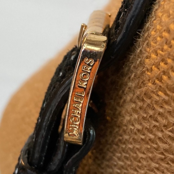 Michael Kors black snake skin shoulder handbag with brass accents - Picture 4 of 8